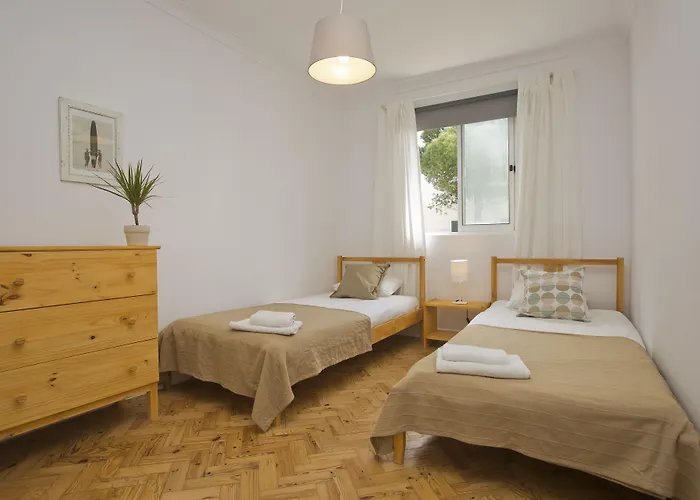 Amar & Πανσιόν Ericeira