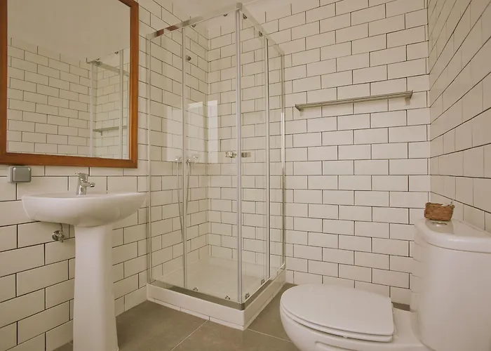 Πανσιόν Amar & 2*