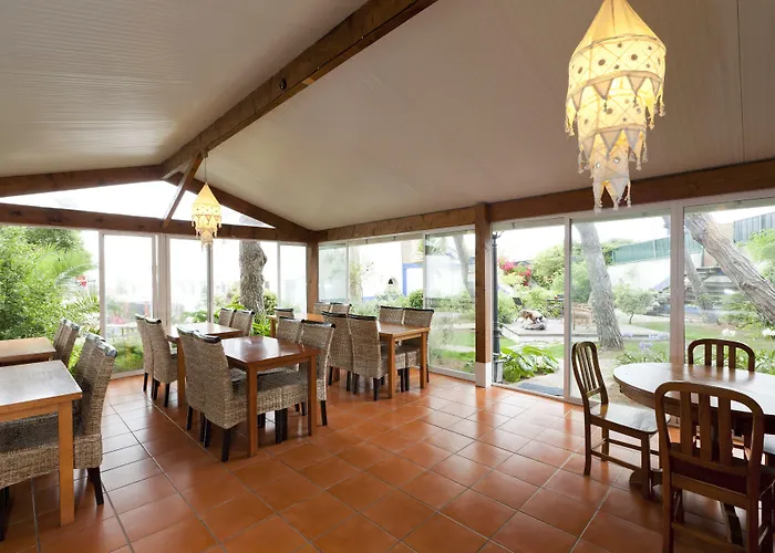 Amar & Πανσιόν Ericeira